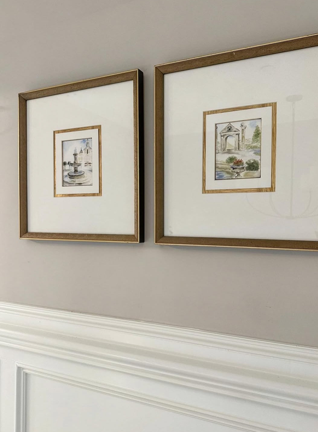 Cotswold inspired cottages in Texas USA with locally sourced artwork and bespoke wall panelling